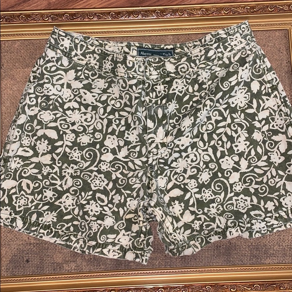 Abercrombie & Fitch outdoor Velcro shorts